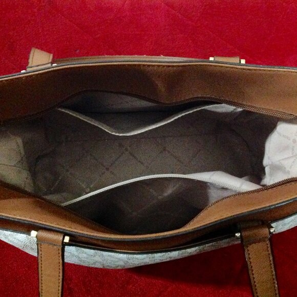 **Sale** Michael Kors Florence Signature Large Tote Purse READ LISTING - Picture 8 of 10
